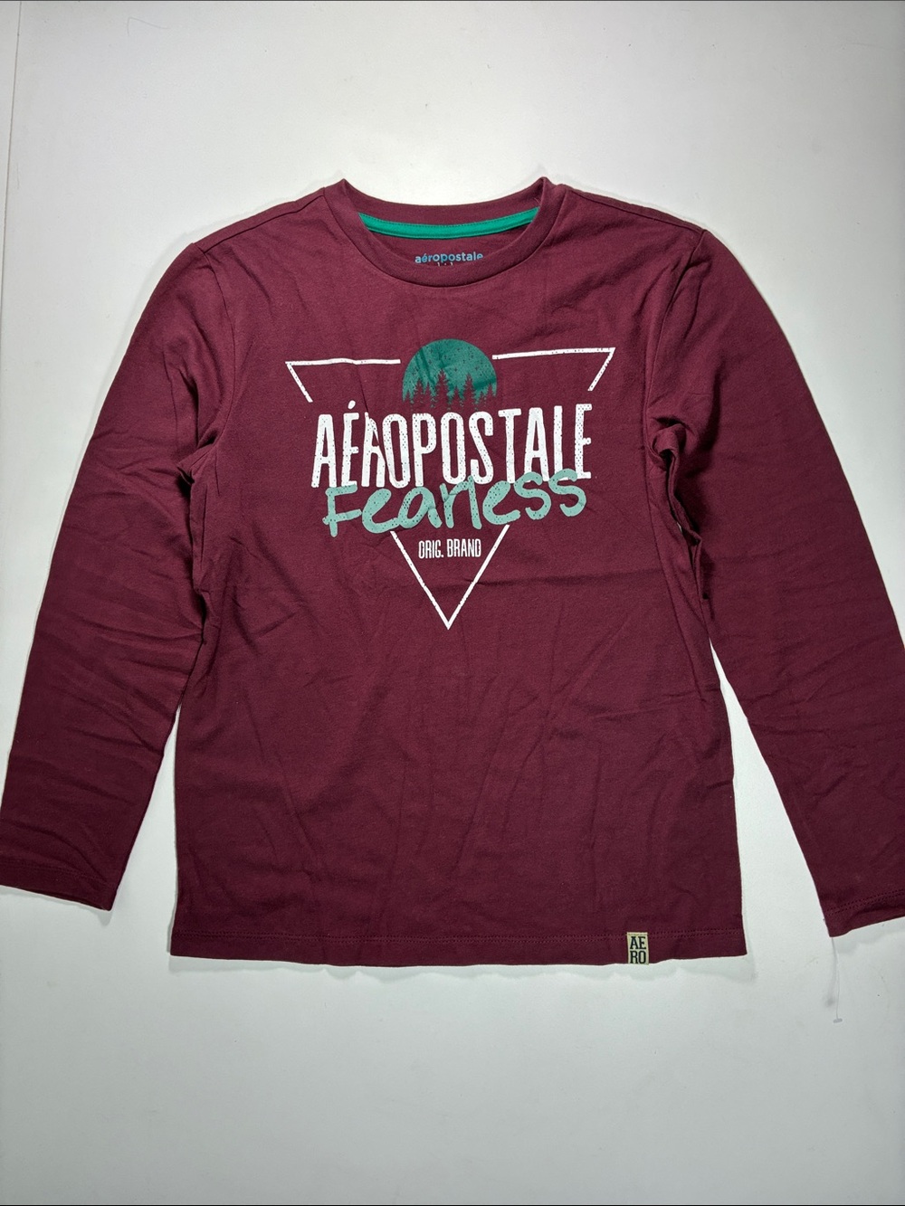 NWT Aeropostale Long Sleeve Graphic Tee - Maroon with Teal Accent, size 10
